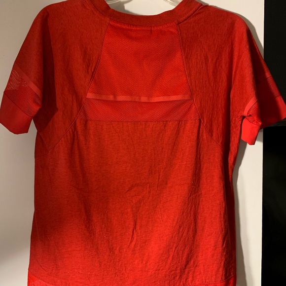 Nike - Picture 2 of 4